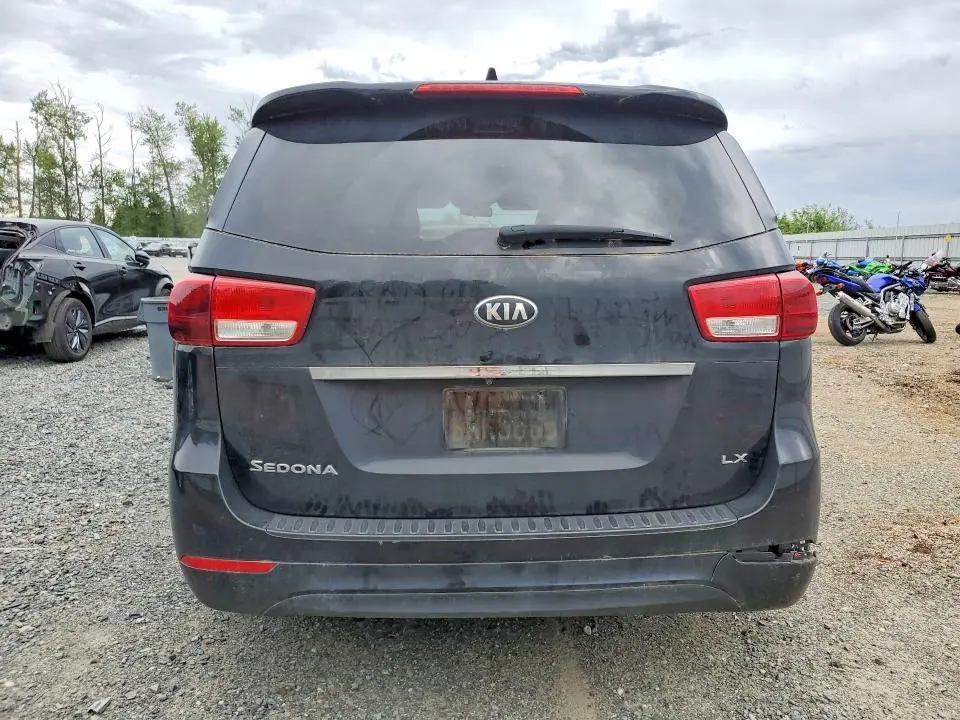 2017 KIA SEDONA LX  