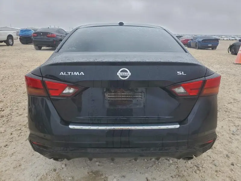 2021 NISSAN ALTIMA SL  