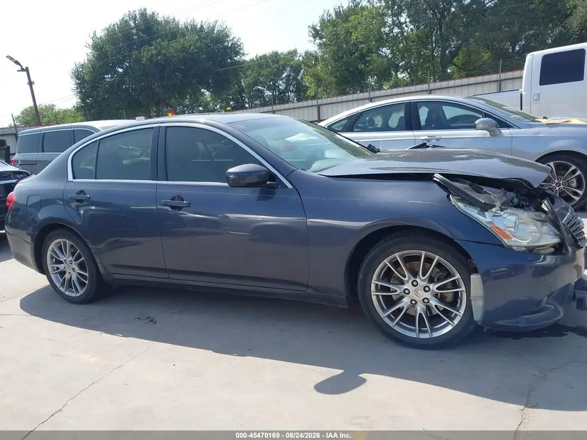 2012 INFINITI G37 JOURNEY
