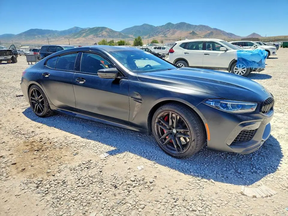 2025 BMW M8   