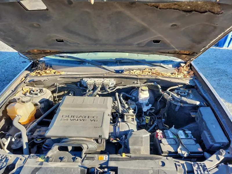 2011 FORD ESCAPE LIMITED  