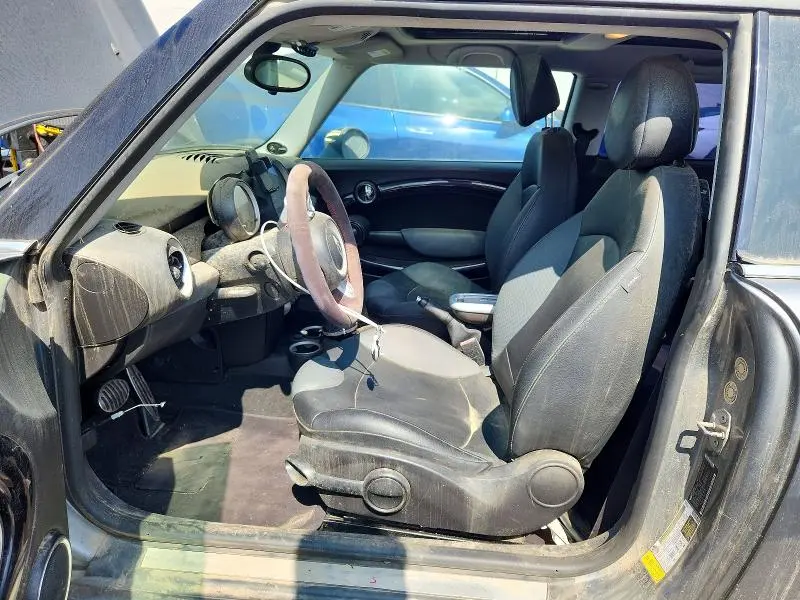 2010 MINI COOPER S  