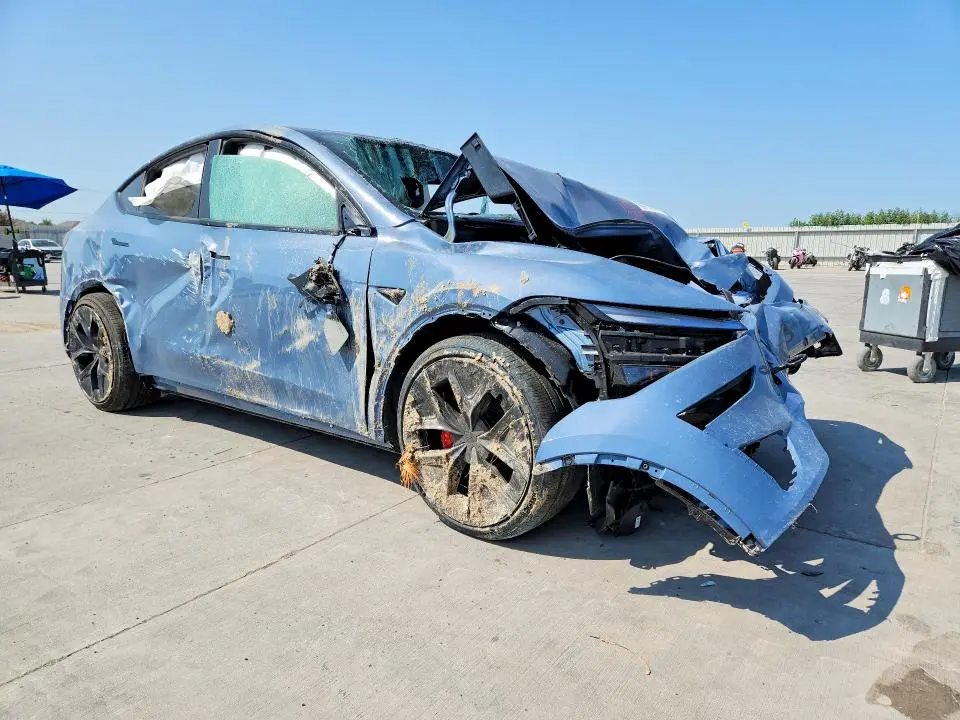 2026 TESLA MODEL Y   