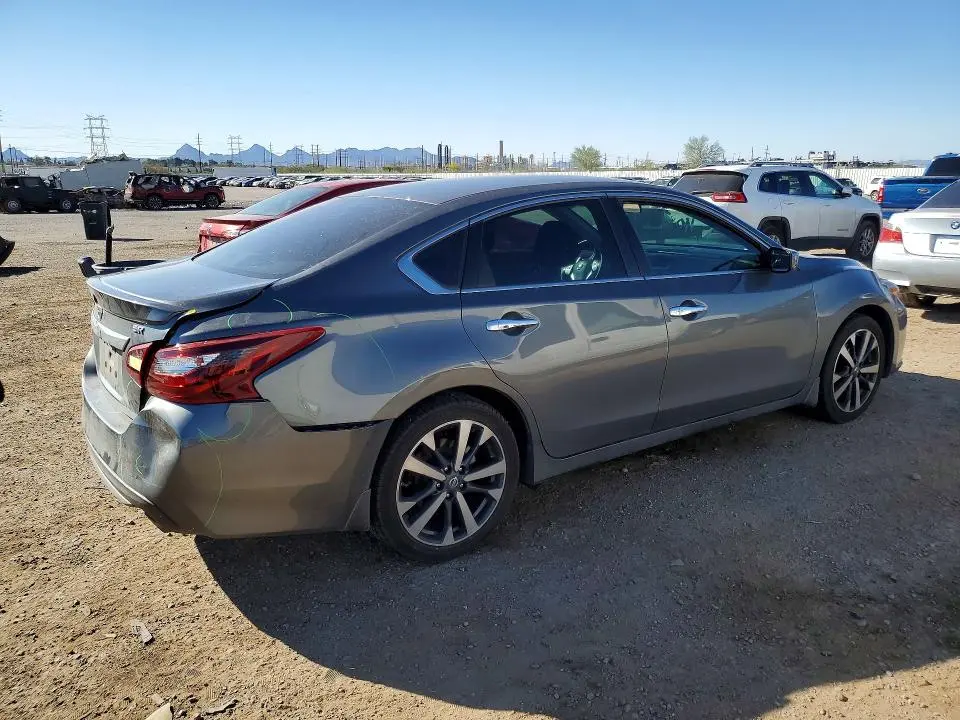 2017 NISSAN ALTIMA 2.5 SR  