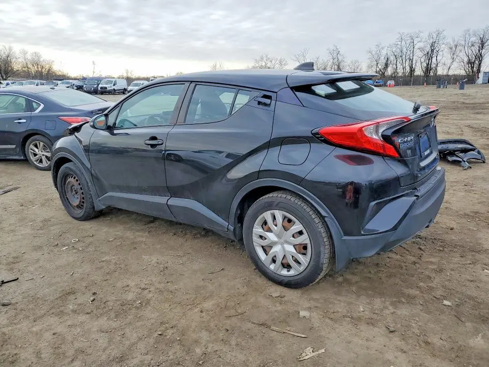 2021 TOYOTA C-HR LE  