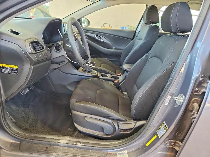 2018 HYUNDAI ELANTRA GT BASE  