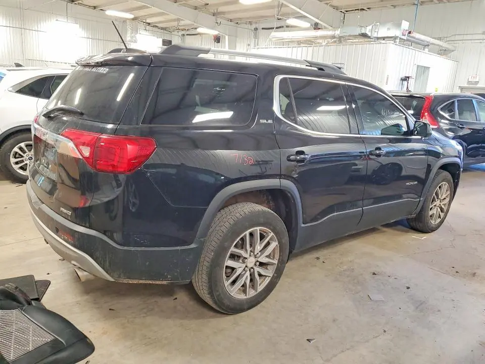 2017 GMC ACADIA SLE  
