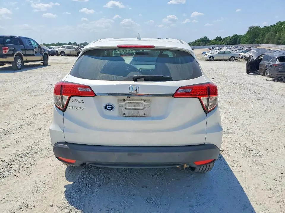 2022 HONDA HR-V LX  