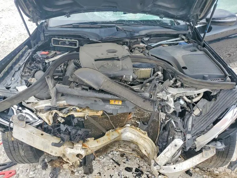 2019 MERCEDES-BENZ GLC 300  