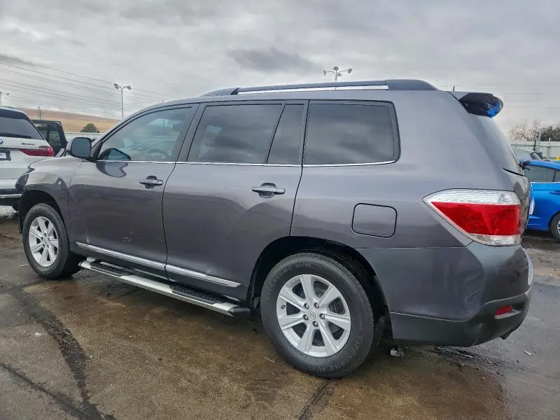 2011 TOYOTA HIGHLANDER BASE  