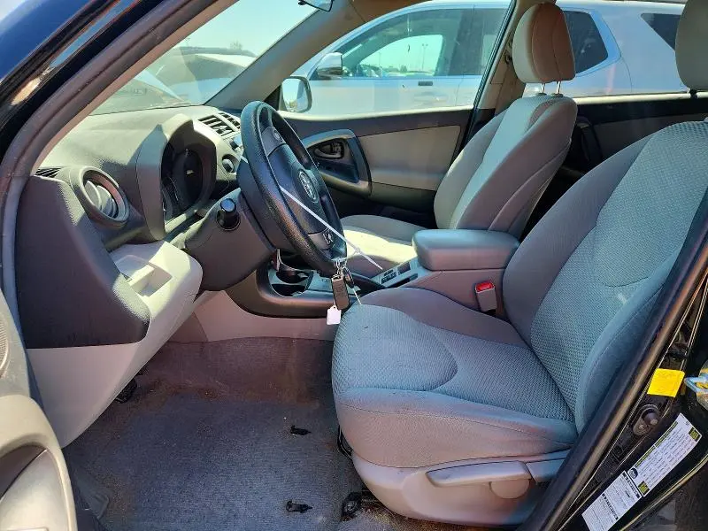 2011 TOYOTA RAV4 BASE  