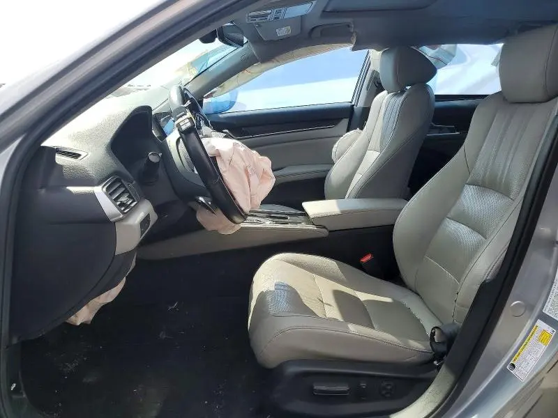 2019 HONDA ACCORD TOURING HYBRID  