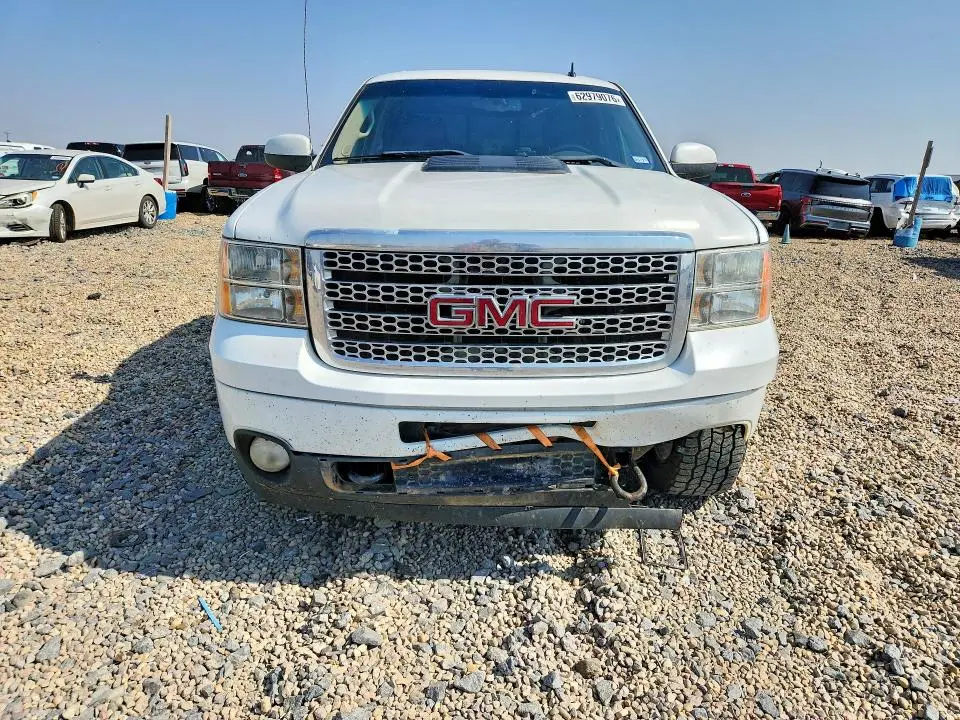 2014 GMC SIERRA K2500 DENALI  