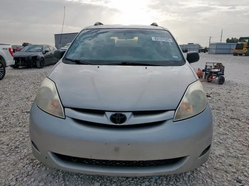 2010 TOYOTA SIENNA CE  