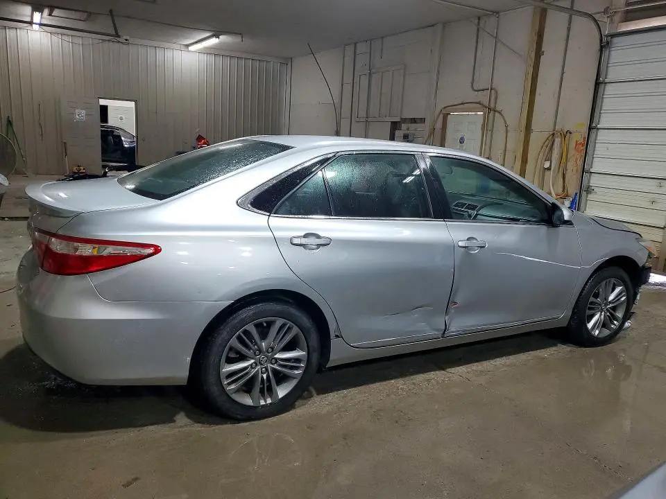2017 TOYOTA CAMRY SE  