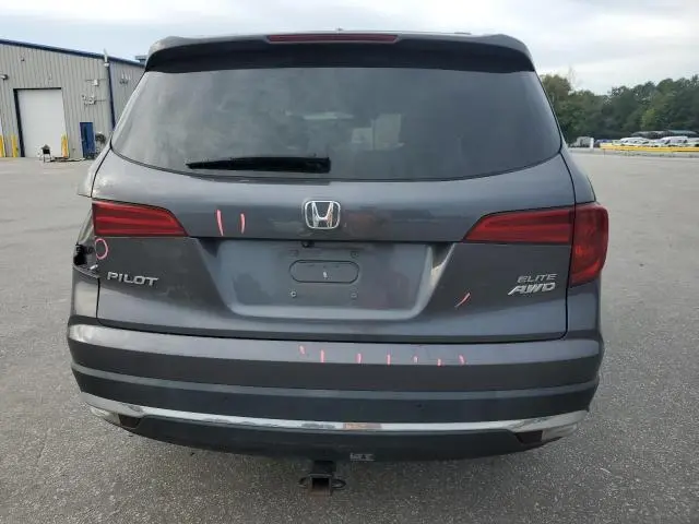 2017 HONDA PILOT ELITE  