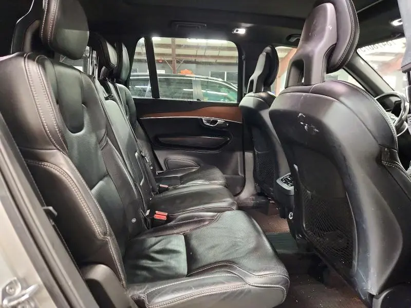 2018 VOLVO XC90 T6  