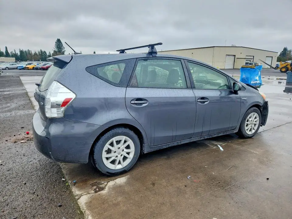 2012 TOYOTA PRIUS V   