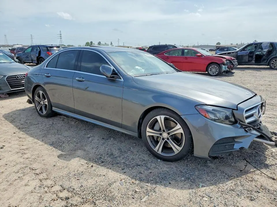 2017 MERCEDES-BENZ E 300  
