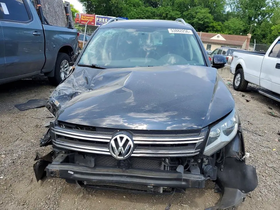 2015 VOLKSWAGEN TIGUAN S  
