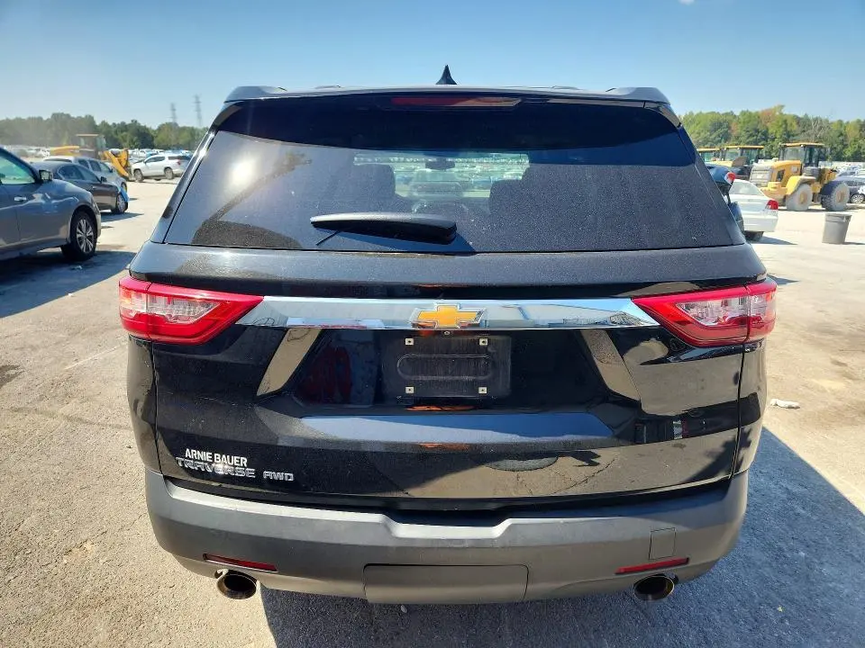 2021 CHEVROLET TRAVERSE LS  