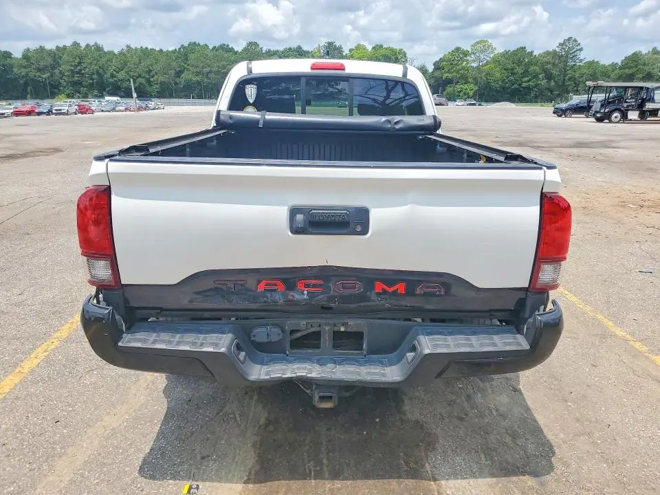2022 TOYOTA TACOMA SR V6  