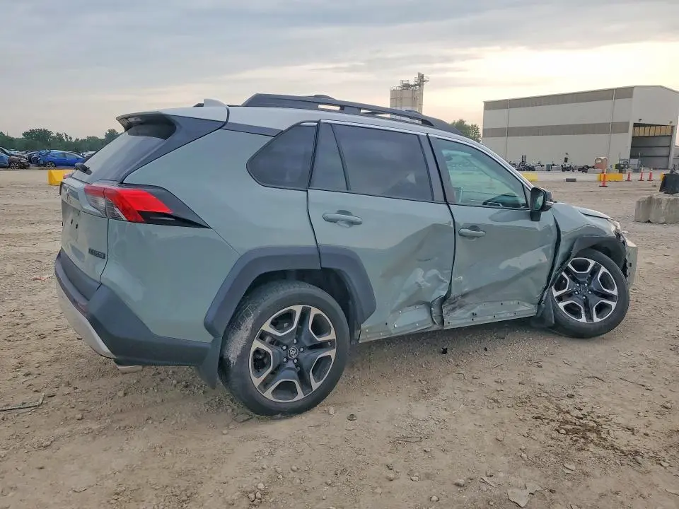 2019 TOYOTA RAV4 ADVENTURE  