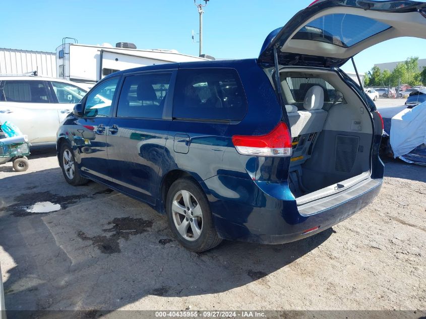 2011 TOYOTA SIENNA LE