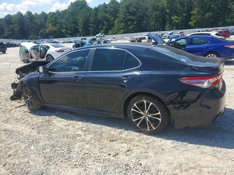 2019 TOYOTA CAMRY SE  