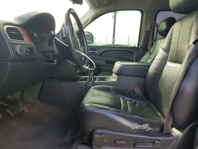 2010 CHEVROLET SUBURBAN C1500 LT  