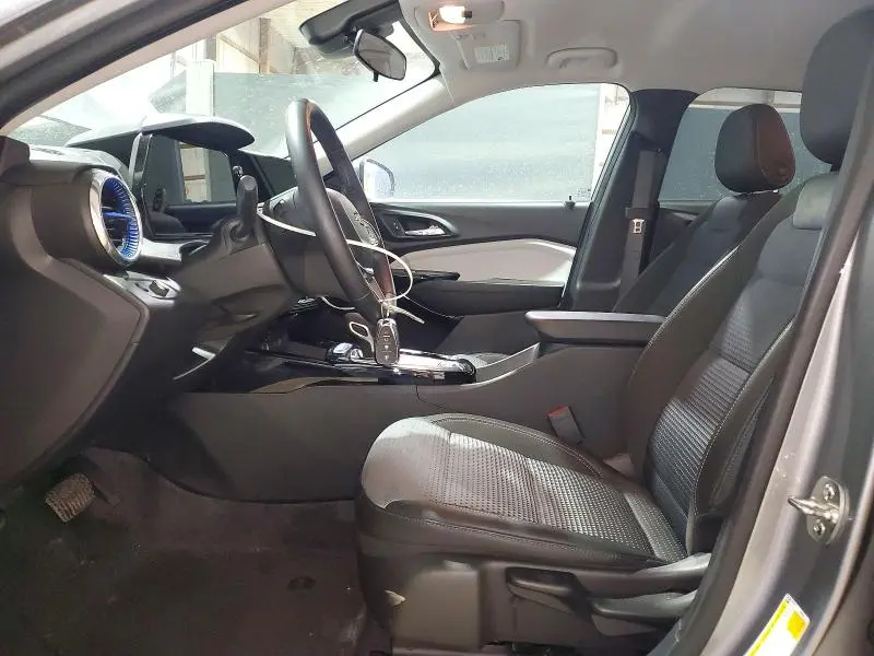 2025 CHEVROLET TRAX 1LT  