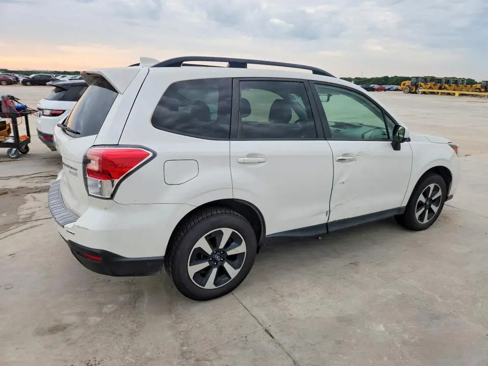 2017 SUBARU FORESTER 2.5I PREMIUM  