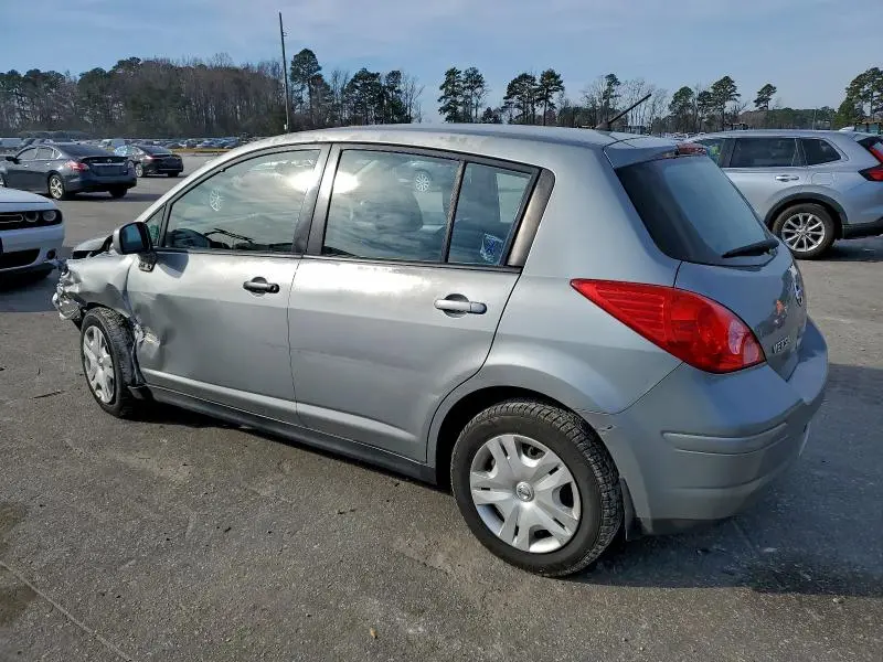 2010 NISSAN VERSA S  