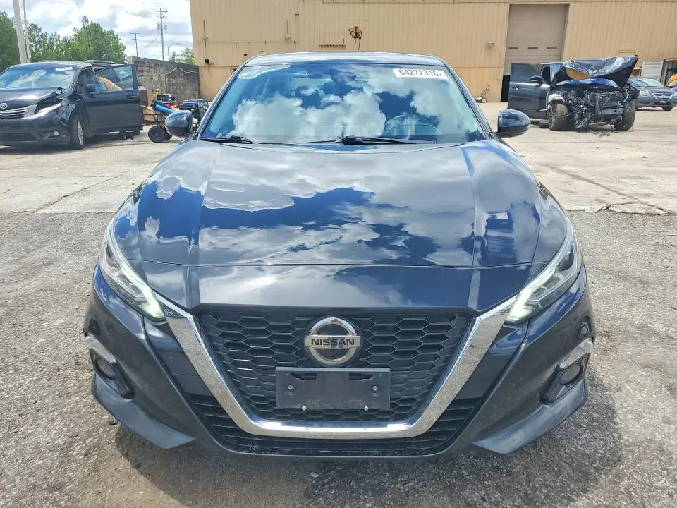 2019 NISSAN ALTIMA SV  