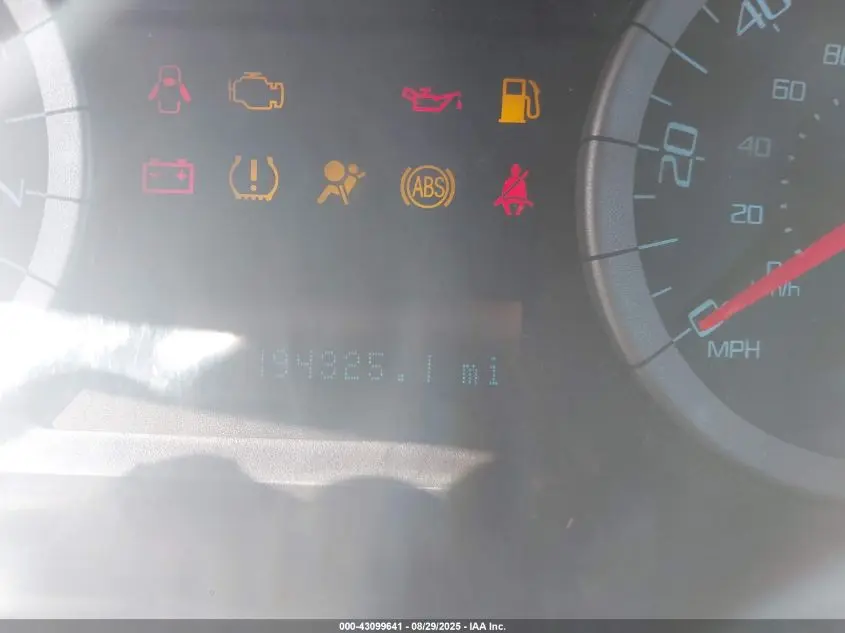 2010 FORD ESCAPE LIMITED