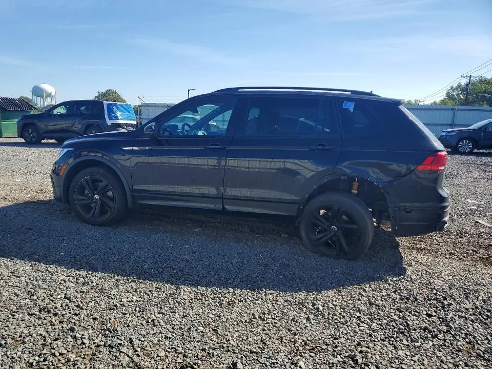 2023 VOLKSWAGEN TIGUAN SE R-LINE BLACK  