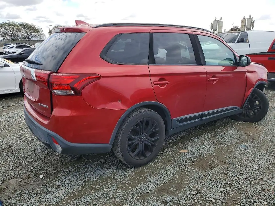 2018 MITSUBISHI OUTLANDER SE  