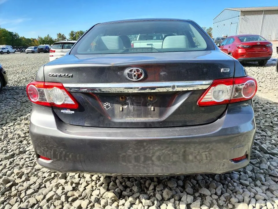 2011 TOYOTA COROLLA LE  