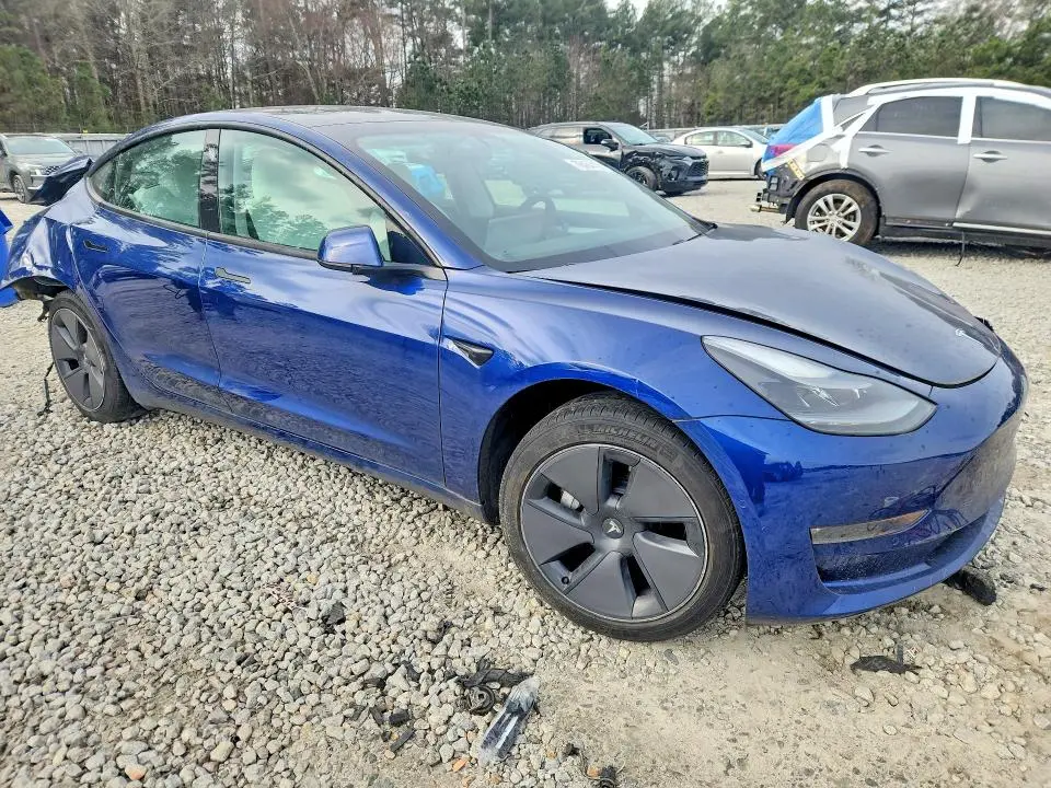 2021 TESLA MODEL 3   