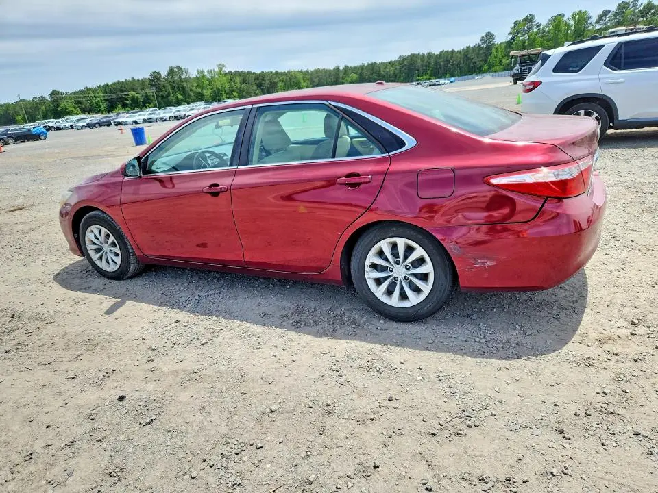 2016 TOYOTA CAMRY LE  
