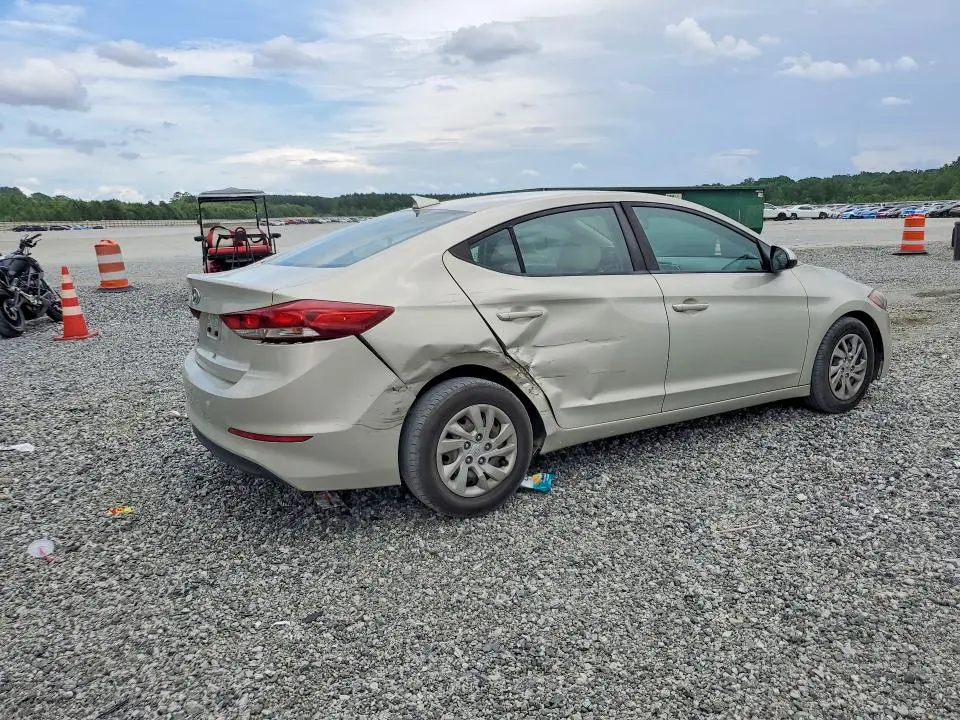 2017 HYUNDAI ELANTRA SE  