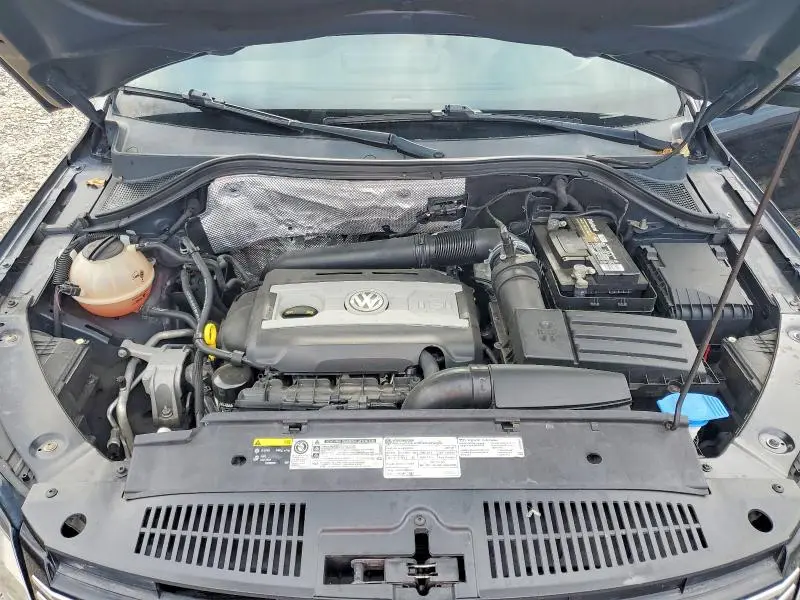 2017 VOLKSWAGEN TIGUAN SPORT  
