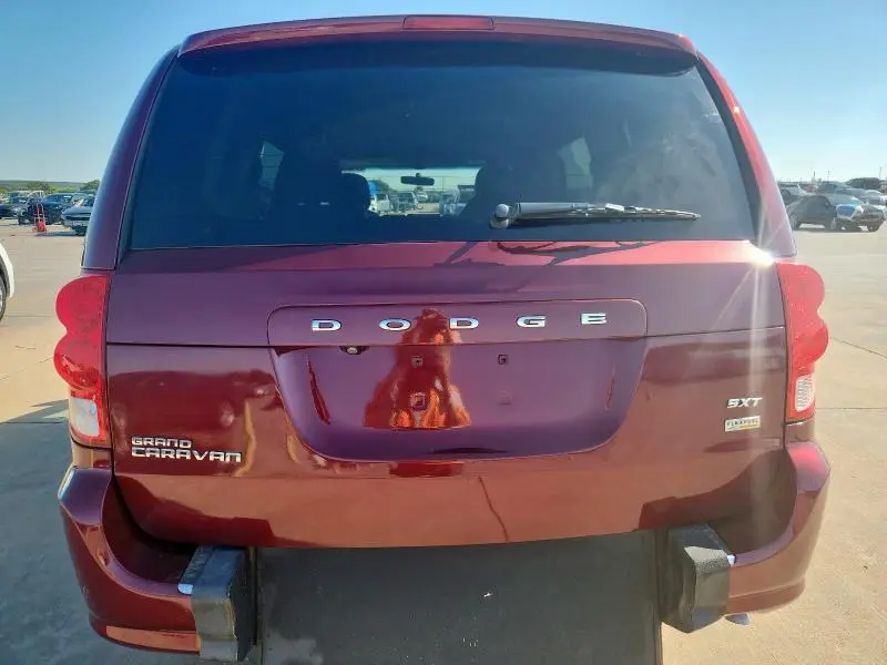 2018 DODGE GRAND CARAVAN SXT  