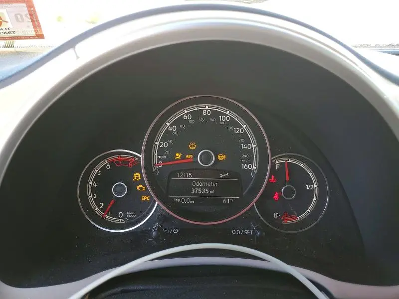 2019 VOLKSWAGEN BEETLE S  