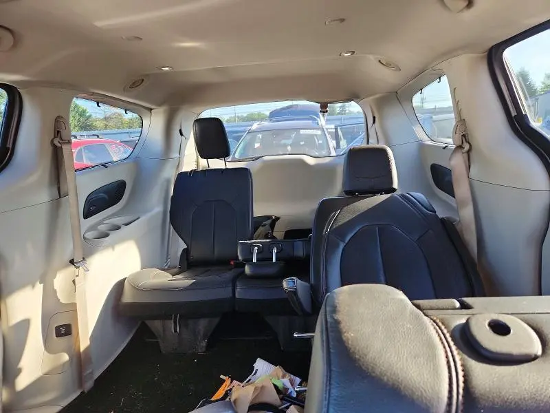 2017 CHRYSLER PACIFICA TOURING L PLUS  