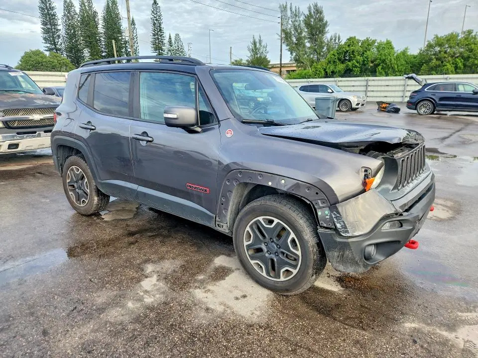 2017 JEEP RENEGADE TRAILHAWK  