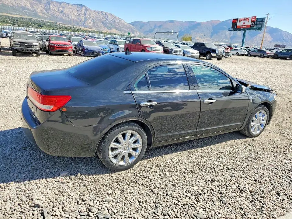 2011 LINCOLN MKZ   