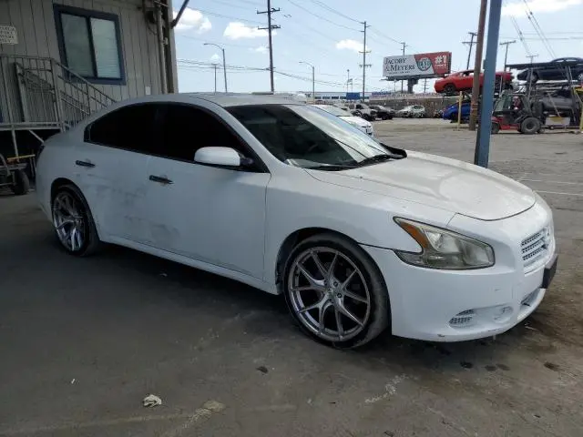 2011 NISSAN MAXIMA S  
