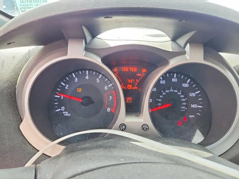 2014 NISSAN JUKE S  