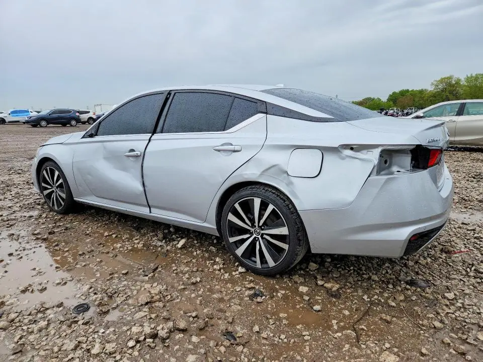 2021 NISSAN ALTIMA SR  